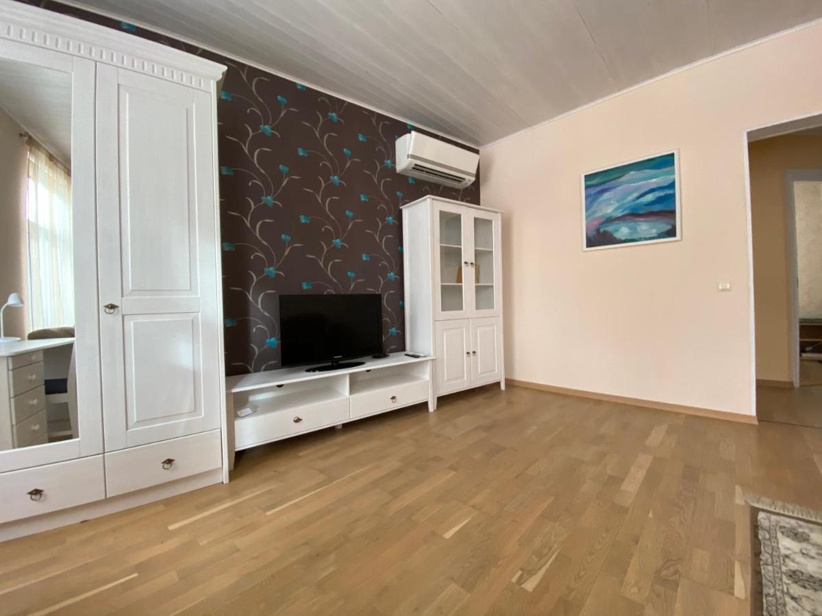 Posti Guest Apartment Haapsalu Esterno foto