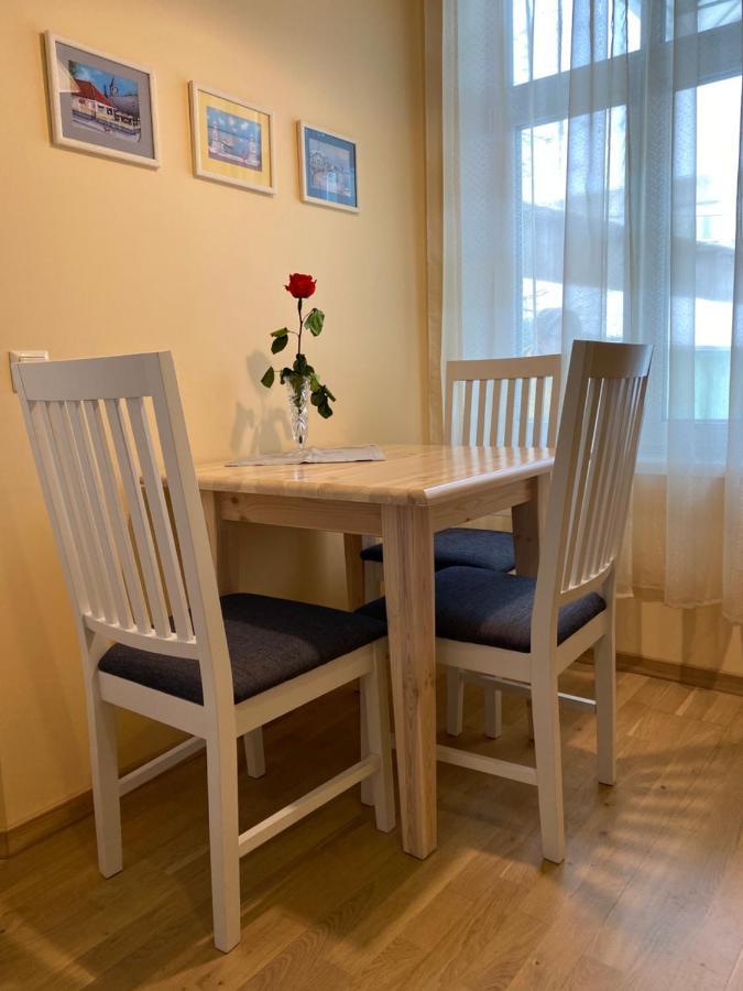 Posti Guest Apartment Haapsalu Esterno foto