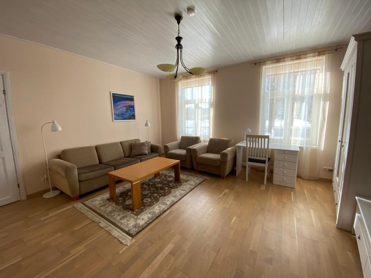 Posti Guest Apartment Haapsalu Esterno foto