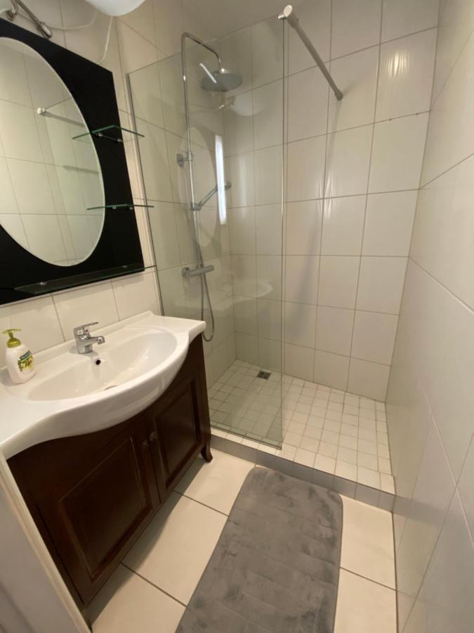 Posti Guest Apartment Haapsalu Esterno foto